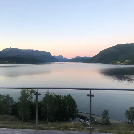 بيت للعطل Views Of Fjords And Mountains With Hottub Holmedal