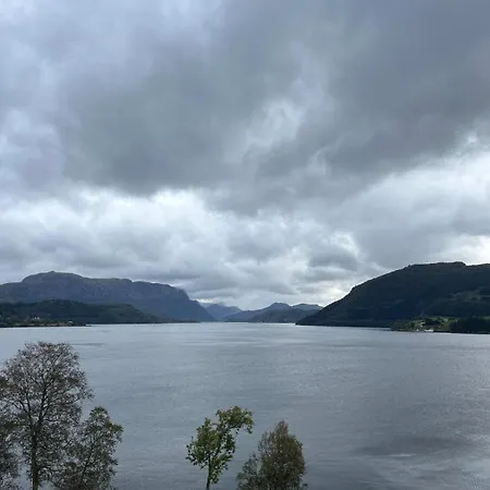 بيت للعطل Views Of Fjords And Mountains With Hottub *