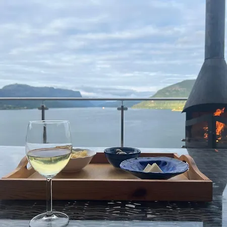 بيت للعطل Views Of Fjords And Mountains With Hottub